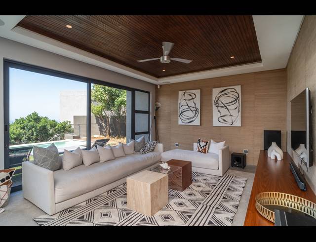 4 BEDROOM HOUSE FOR SALE IN UMHLANGA RIDGE